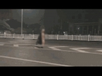 女子街头拍大尺度视频 - 新浪湖北