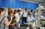 邓干生出席省农产品质量安全实验室公众开放日活动 - 农业厅