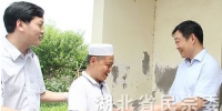 潜江市领导赴穆斯林聚居地走访慰问 - 民族宗教事务委员会