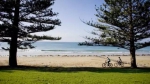 澳洲天堂级的冲浪海滩 是每个弄潮儿的终极朝圣地 - Whtv.Com.Cn