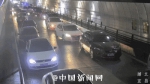 暖心！宜昌一救护车被堵隧道 上百辆车让出生命通道 - 新浪湖北