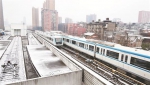 风雪中武汉地铁挺起城市交通脊梁 - 武汉地铁