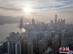 资料图：航拍香港高楼林立的维港两岸。 中新社记者 谢光磊 摄 - Hb.Chinanews.Com