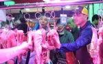 每年都有武汉大学生卖猪肉 - 新浪湖北