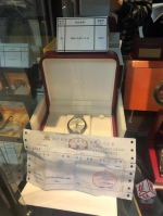武汉市公务员上缴物品今日拍卖 最贵手表1.3万起拍 - 新浪湖北