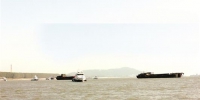武汉集中遣返73艘非法采砂船 长期在武汉非法采砂 - 新浪湖北