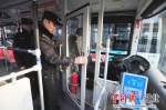 武汉市所有公交车将安装驾驶区安防隔离仓 - Hb.Chinanews.Com