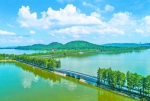 东湖水质逐年提升，成为名副其实的城市生态绿心 记者胡九思 摄 - 新浪湖北
