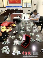 警方追回赃物 - Hb.Chinanews.Com