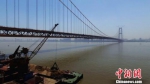 正在建设中的杨泗港长江大桥　郑子颜　摄 - 新浪湖北