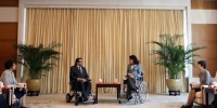 图为中国残联主席张海迪会见亚洲残奥委员会主席拉什德 - 残疾人联合会