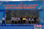 全国41支代表队近千名运动员参加比赛 杨金艳 摄 - Hb.Chinanews.Com