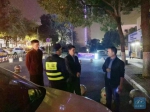 荆门市交通局夜间稽查出租车违规行为 - Hb.Chinanews.Com