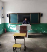 湖北山区42岁乡村教师坚守学校 教室仅一个5岁学生 - 新浪湖北