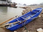 湖北一小型“三无”塑料船在长江翻沉 5人下落不明 - 新浪湖北