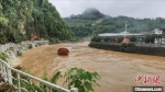 12日凌晨，贵州正安遭遇特大暴雨发生大面积洪涝灾害 贵州省消防救援总队供图 - 新浪湖北