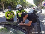 武汉交警严查非法改装车 市民发现可通过122举报 - 新浪湖北