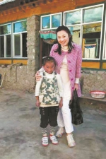 2009年，母女俩初次见面时 资料图片 - Hb.Chinanews.Com