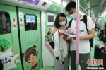 武汉开行首趟“禁毒地铁” 覆盖日均客流100万人次 - 新浪湖北