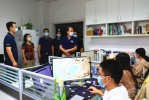 校领导暑期慰问师生 指导疫情防控与基建工作 - 武汉大学