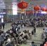 资料图：旅客在宜昌东站候车 - Hb.Chinanews.Com