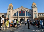 国庆首日武铁送客80万人次 汉口站发送旅客创新高 - 新浪湖北