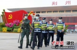 荆州民警每天“逾万步”走出站区“零发案” - Hb.Chinanews.Com