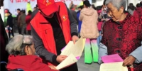 湖北夷陵：“12.2”交通安全宣传进乡村 - Hb.Chinanews.Com