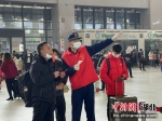 行走在春运线上的“火焰蓝” - Hb.Chinanews.Com