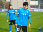　　王珊珊（右）在训练中。新华社记者赵建通摄 - 新浪湖北