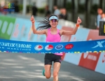 女子半程冠军王巧霞。图片来源：武汉马拉松 - 新浪湖北