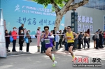2023宜昌马拉松开跑 刘康 摄 - Hb.Chinanews.Com