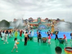 图/荆州方特泼水狂欢节今日启动 - 新浪湖北