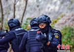 湖北十堰“警营开放日” 特警精英展英姿 - Hb.Chinanews.Com