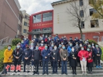 东湖风景区领导与全体工作人员和留守人员合影 - Hb.Chinanews.Com