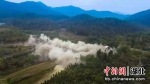 湖北钟祥：客店马湾大桥250毫秒定向爆破 - Hb.Chinanews.Com